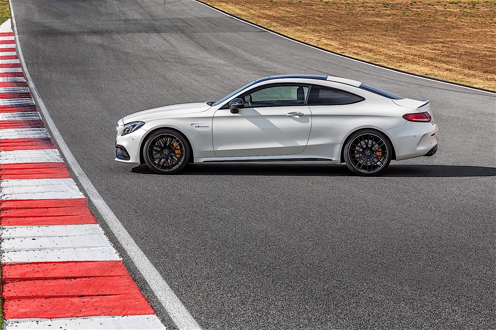 Mercedes-Amg C-Class Coupe photo 14