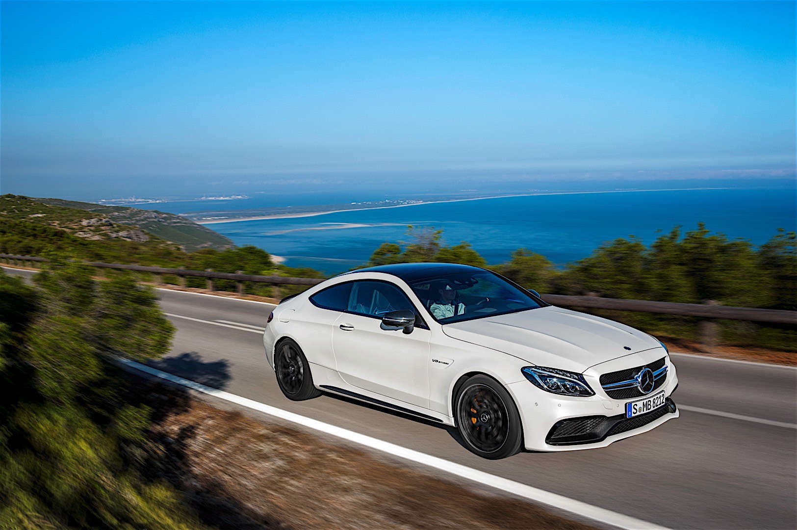 Mercedes-Amg C-Class Coupe photo 19