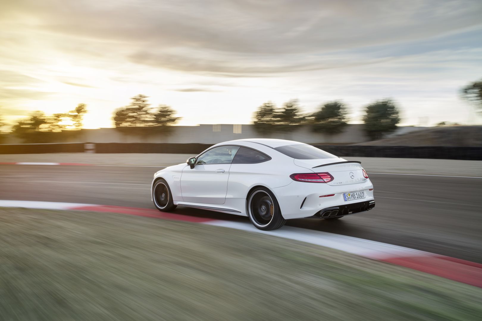 Mercedes-Amg C-Class Coupe photo 11