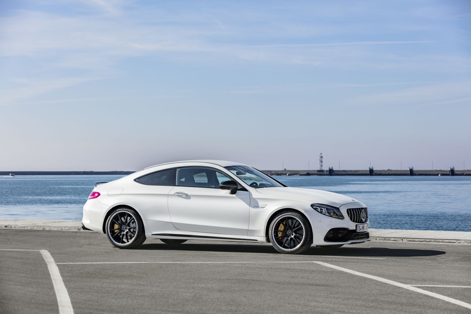 Mercedes-Amg C-Class Coupe photo 14