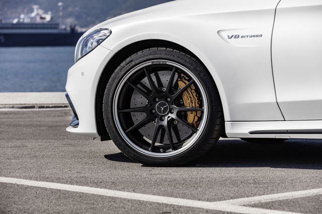 Mercedes-Amg C-Class Coupe photo 17