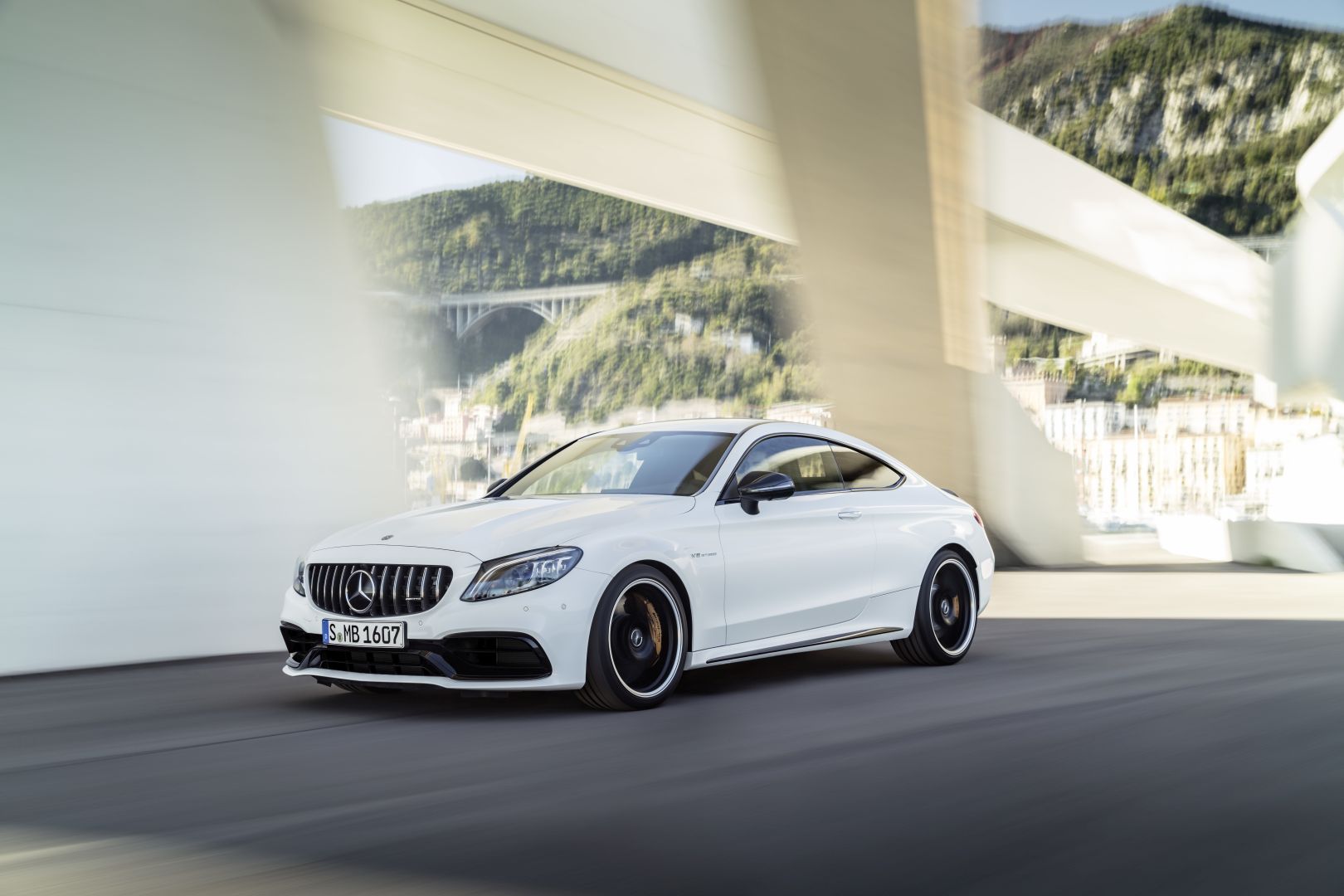 Mercedes-Amg C-Class Coupe photo 2