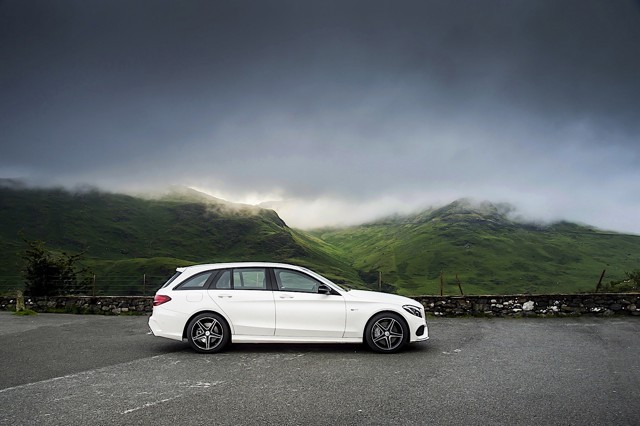 Mercedes-Amg C-Class T-Modell photo 4