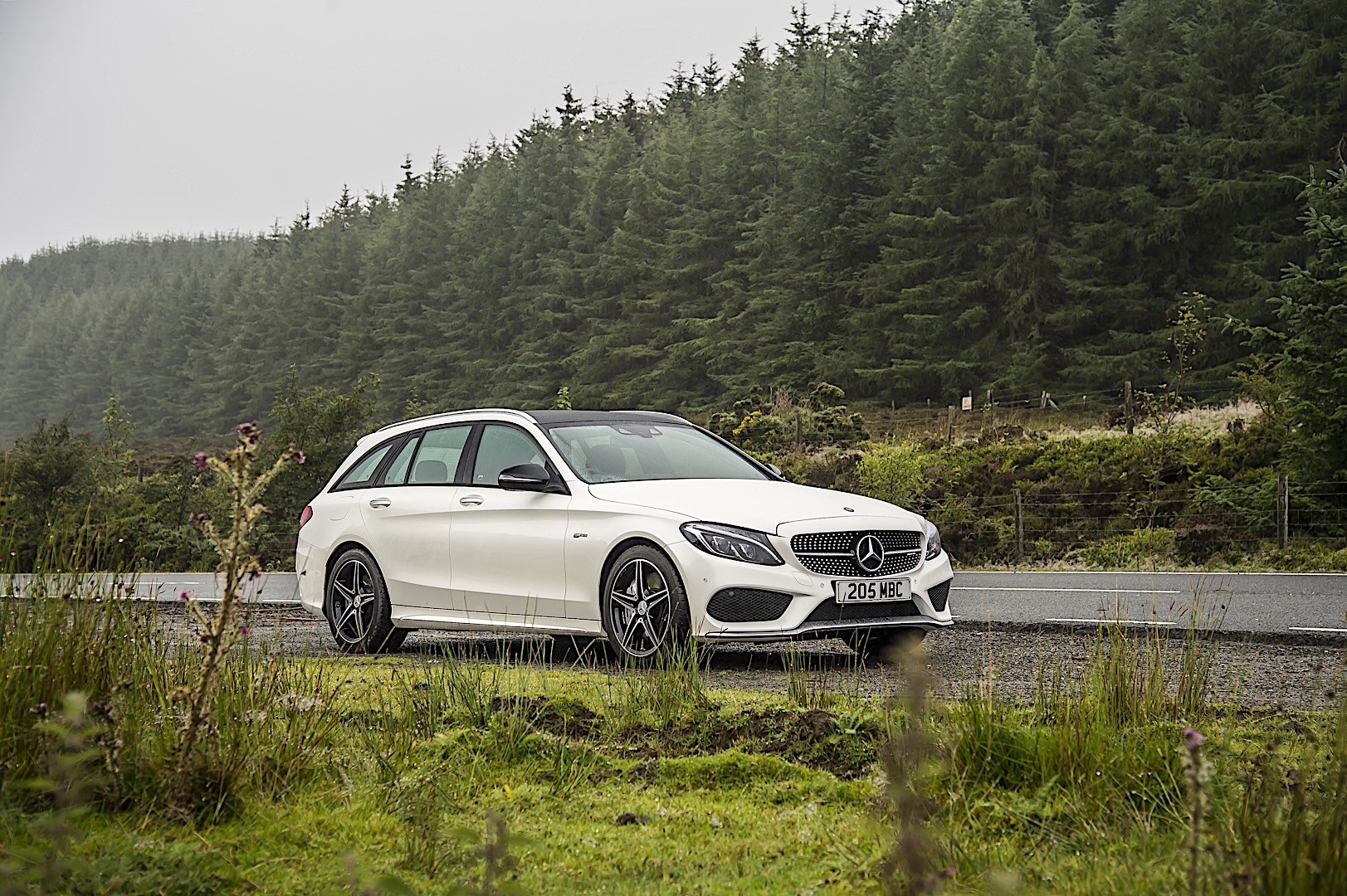 Mercedes-Amg C-Class T-Modell photo 5