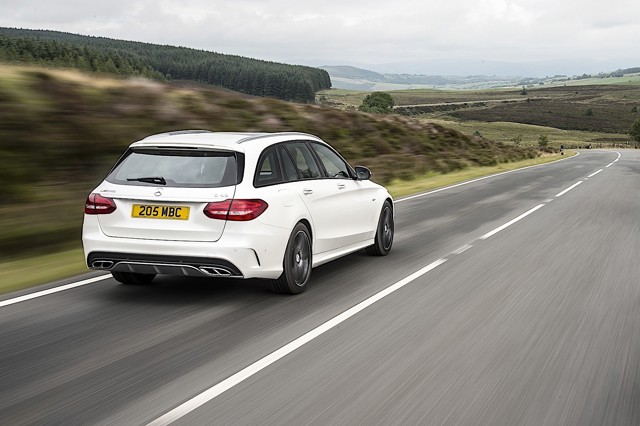 Mercedes-Amg C-Class T-Modell photo 7