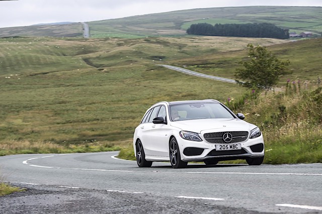 Mercedes-Amg C-Class T-Modell photo 8