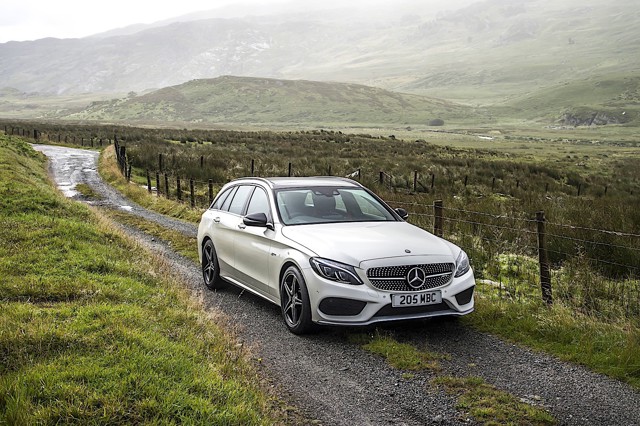 Mercedes-Amg C-Class T-Modell photo 10