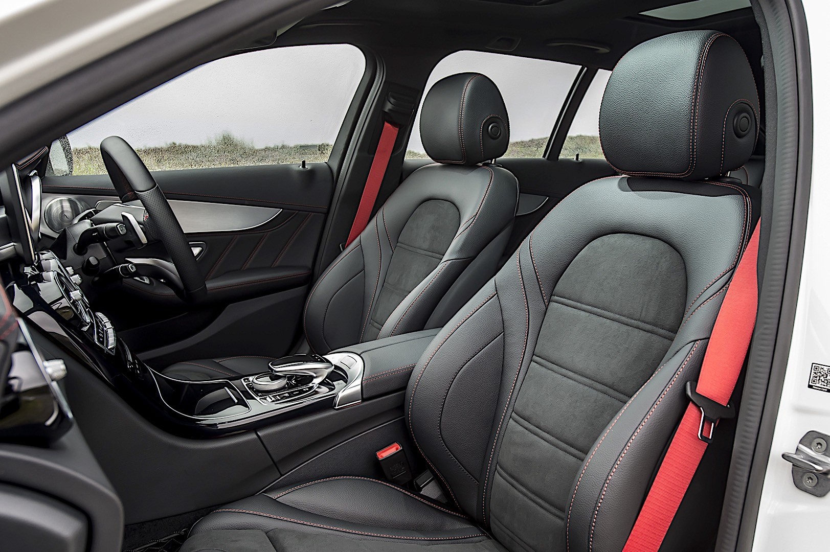 Mercedes-Amg C-Class T-Modell photo 25