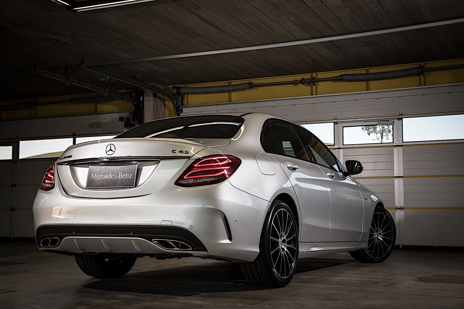 Mercedes-AMG C-CLASS