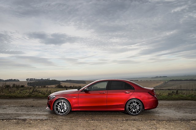 Mercedes-Amg C-Class photo 17