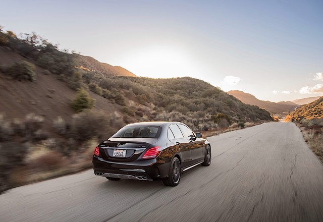 Mercedes-Amg C-Class photo 22