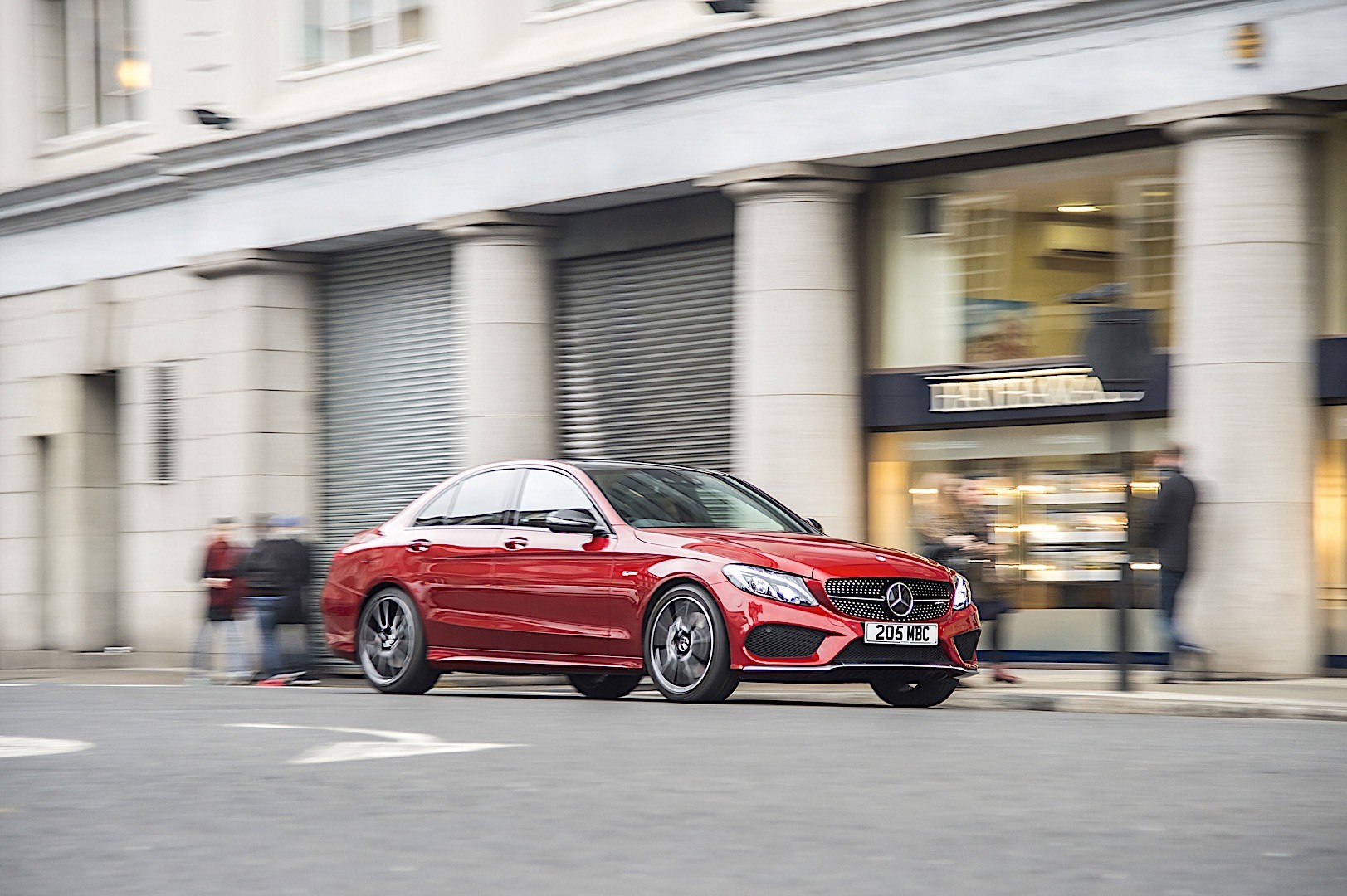 Mercedes-Amg C-Class photo 25