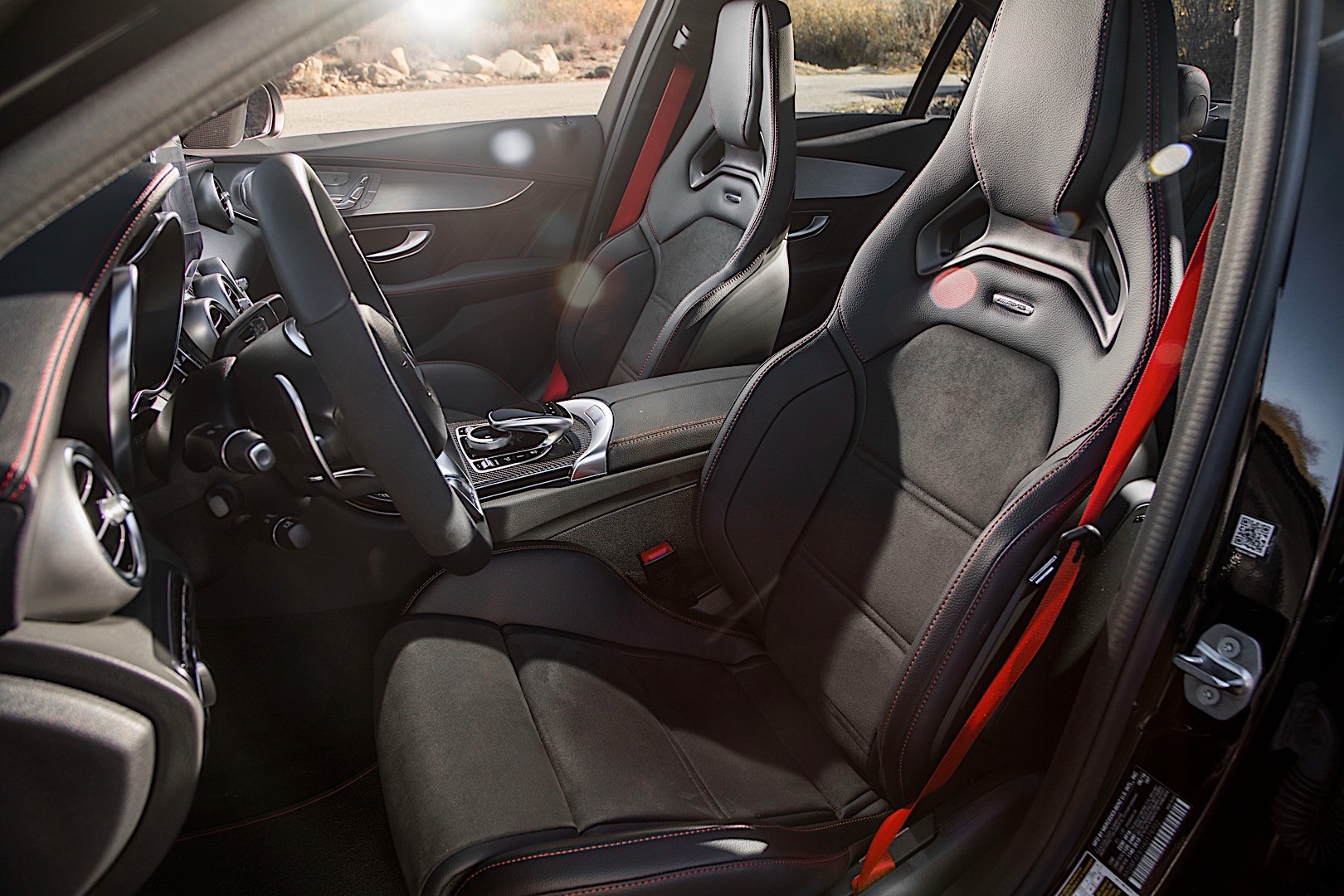 Mercedes-Amg C-Class photo 41