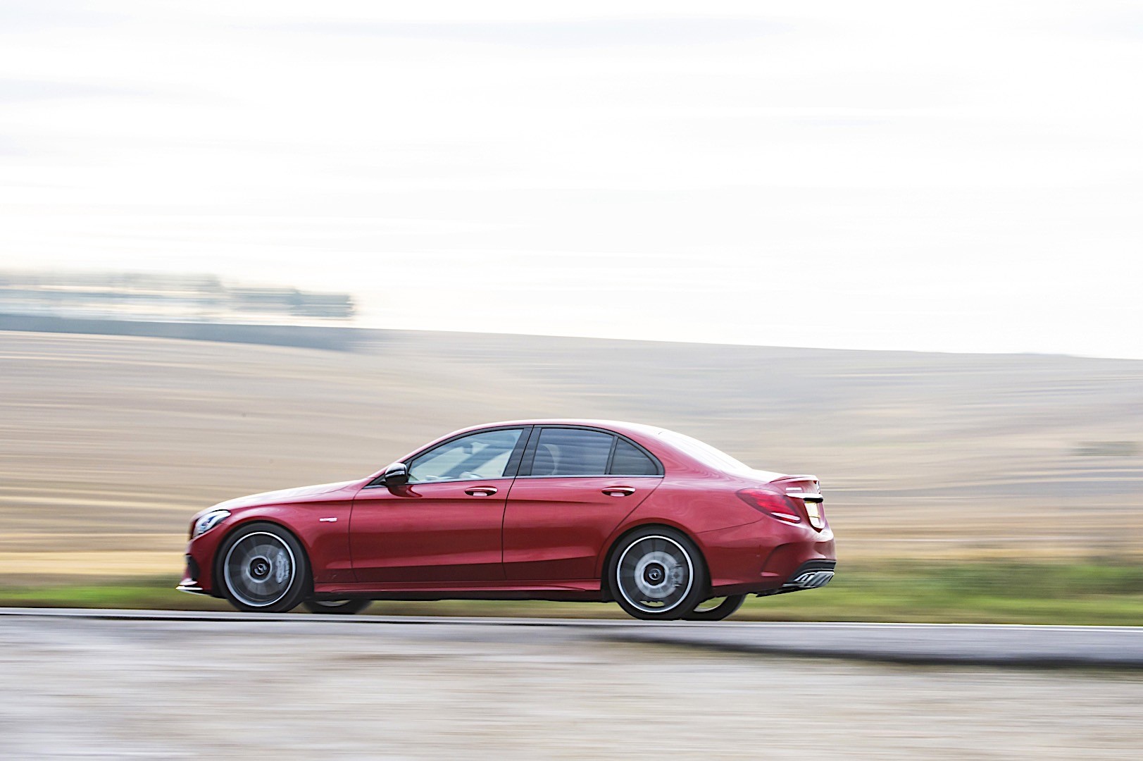 Mercedes-Amg C-Class photo 28