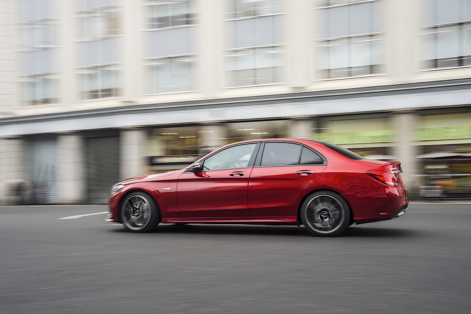 Mercedes-Amg C-Class photo 30