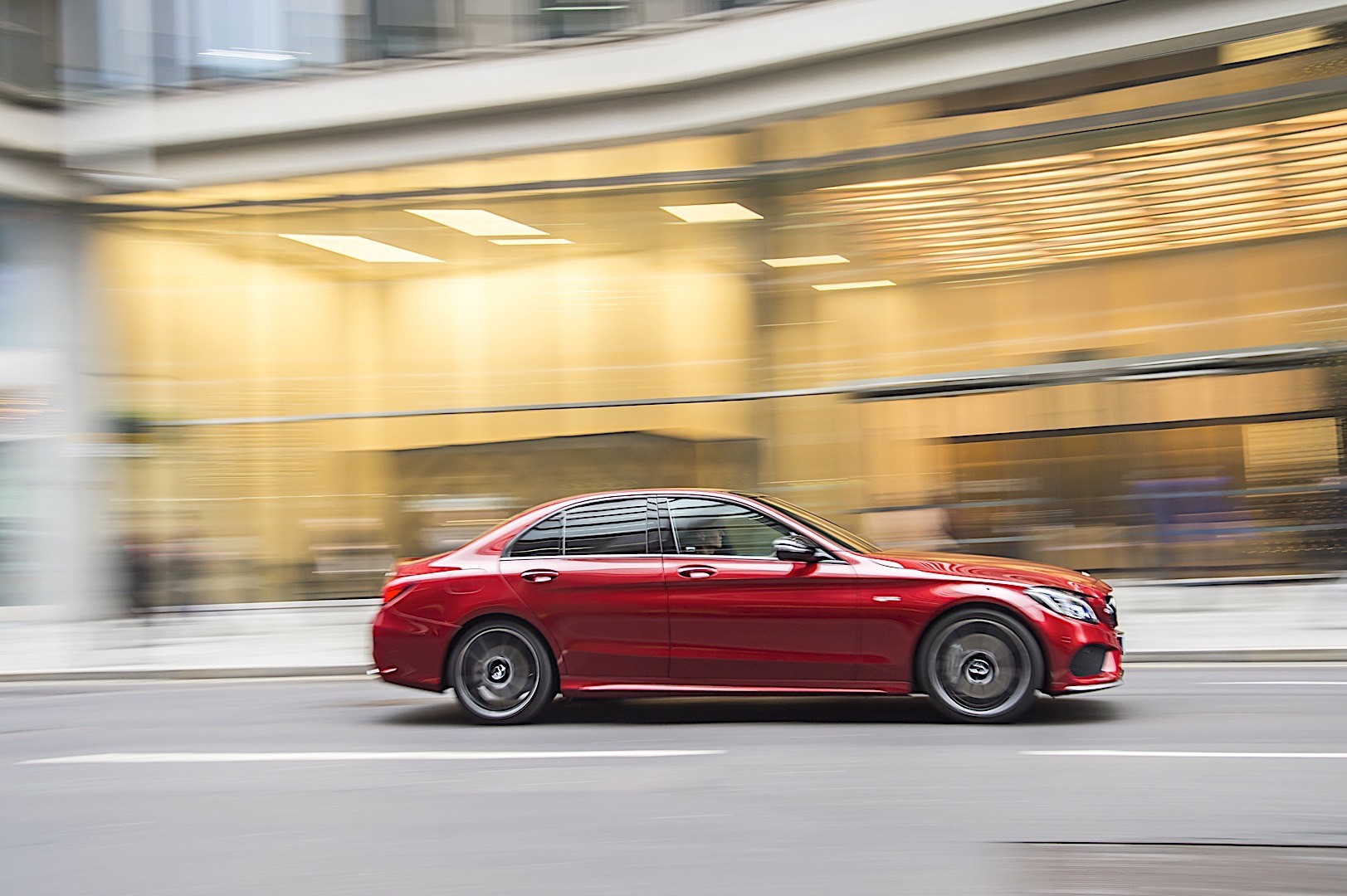 Mercedes-Amg C-Class photo 31