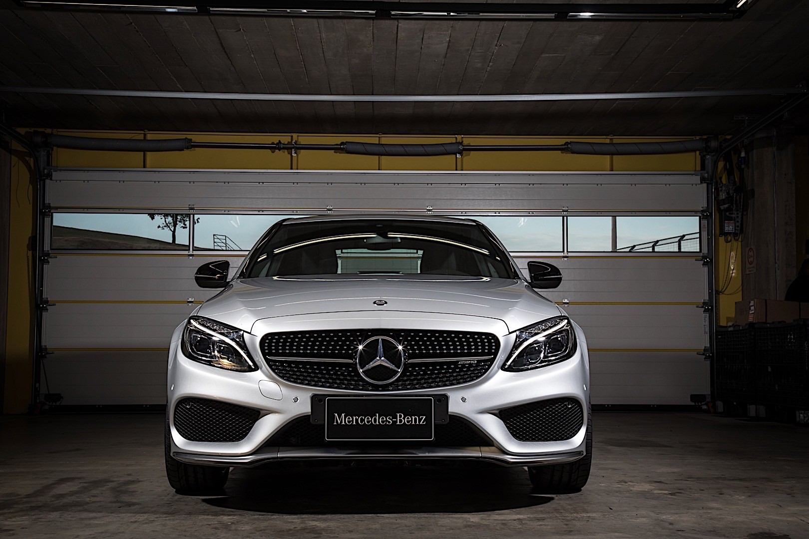 Mercedes-Amg C-Class photo 32