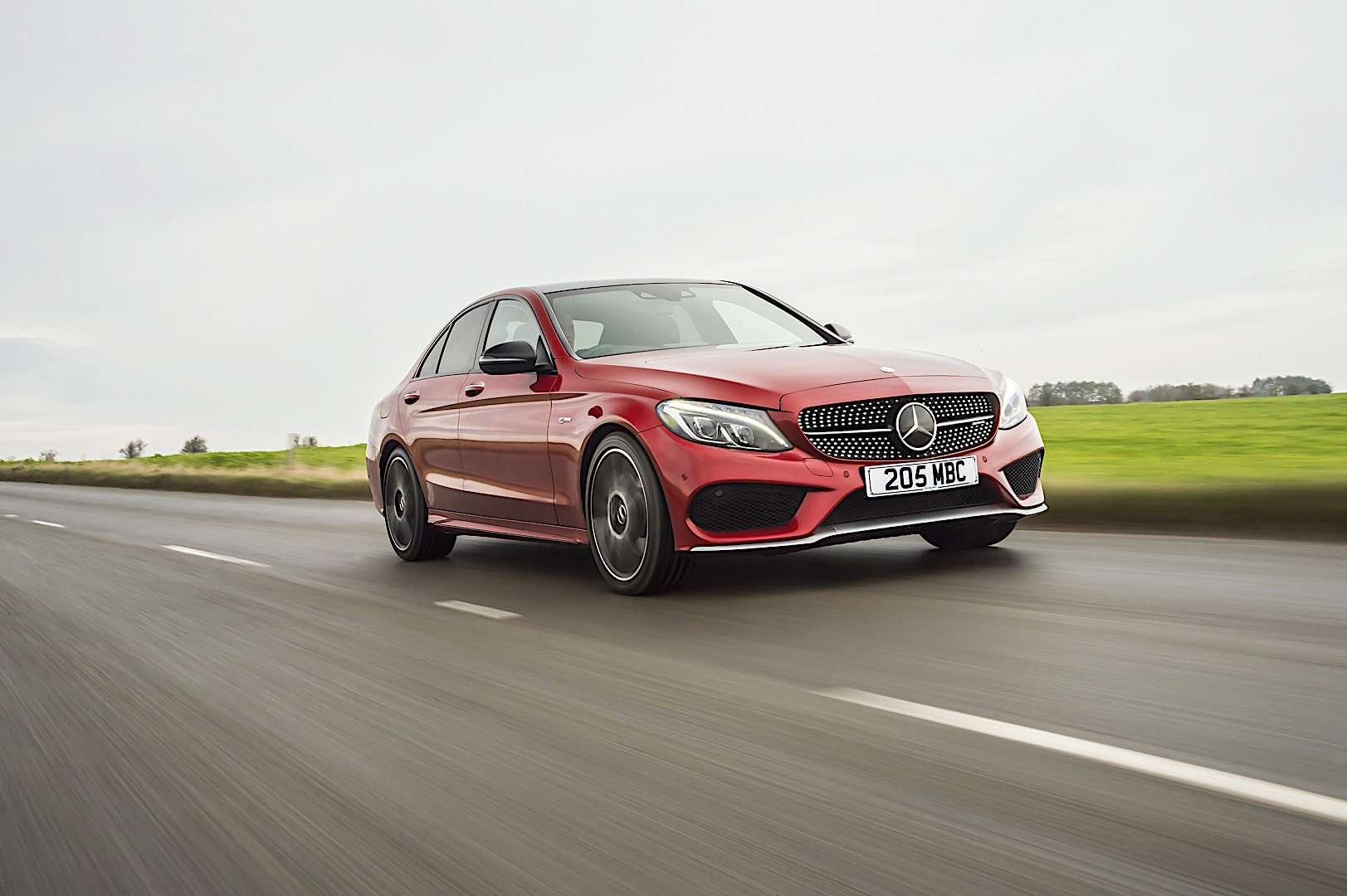 Mercedes-Amg C-Class photo 35