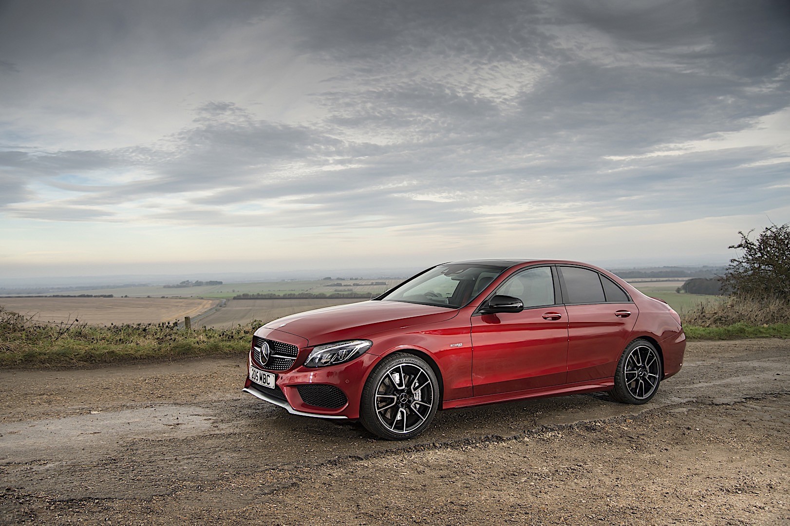 Mercedes-Amg C-Class photo 36