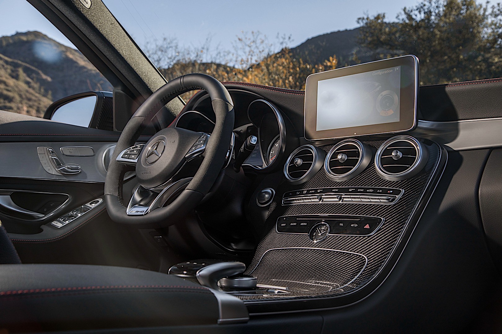 Mercedes-Amg C-Class photo 43