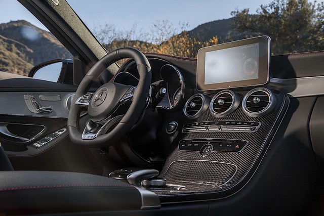 Mercedes-Amg C-Class photo 43