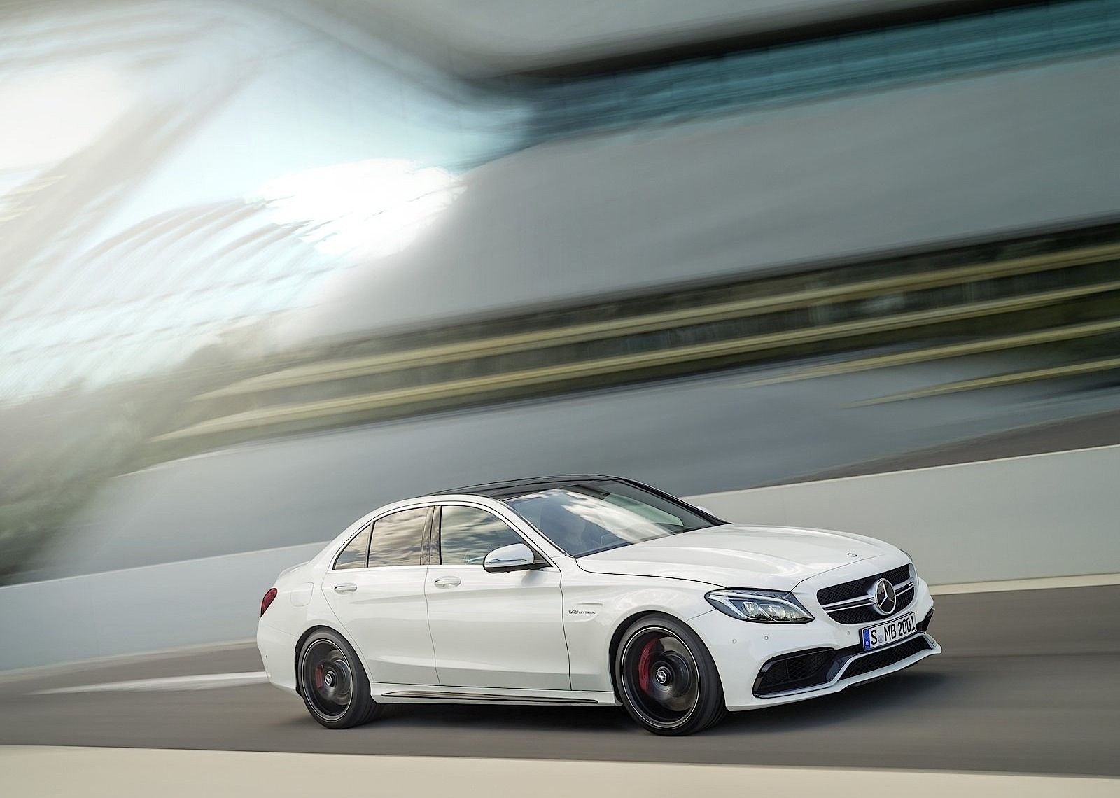Mercedes-Amg C-Class photo 8