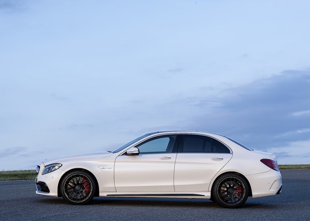 Mercedes-Amg C-Class photo 13