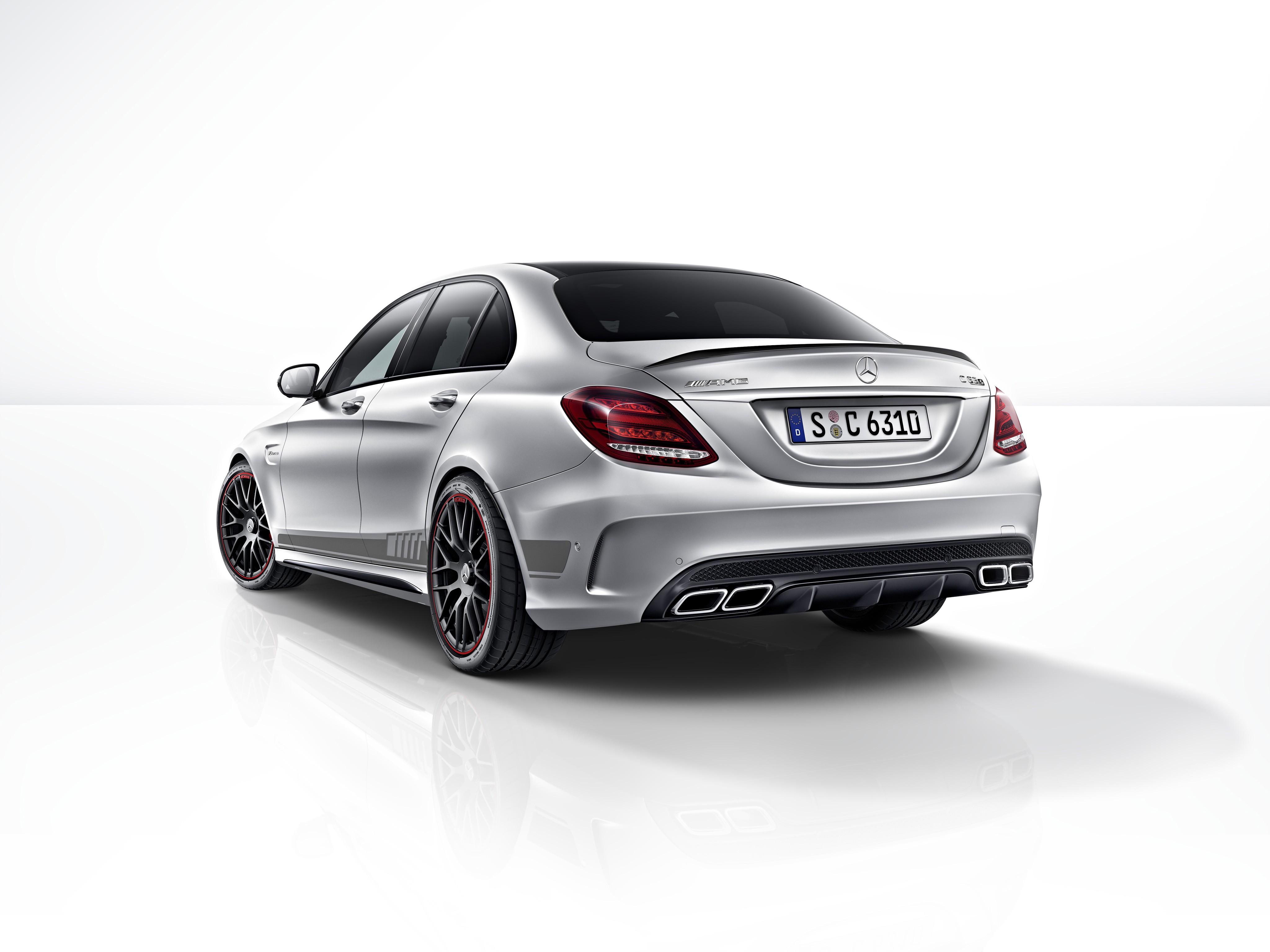 Mercedes-Amg C-Class photo 20