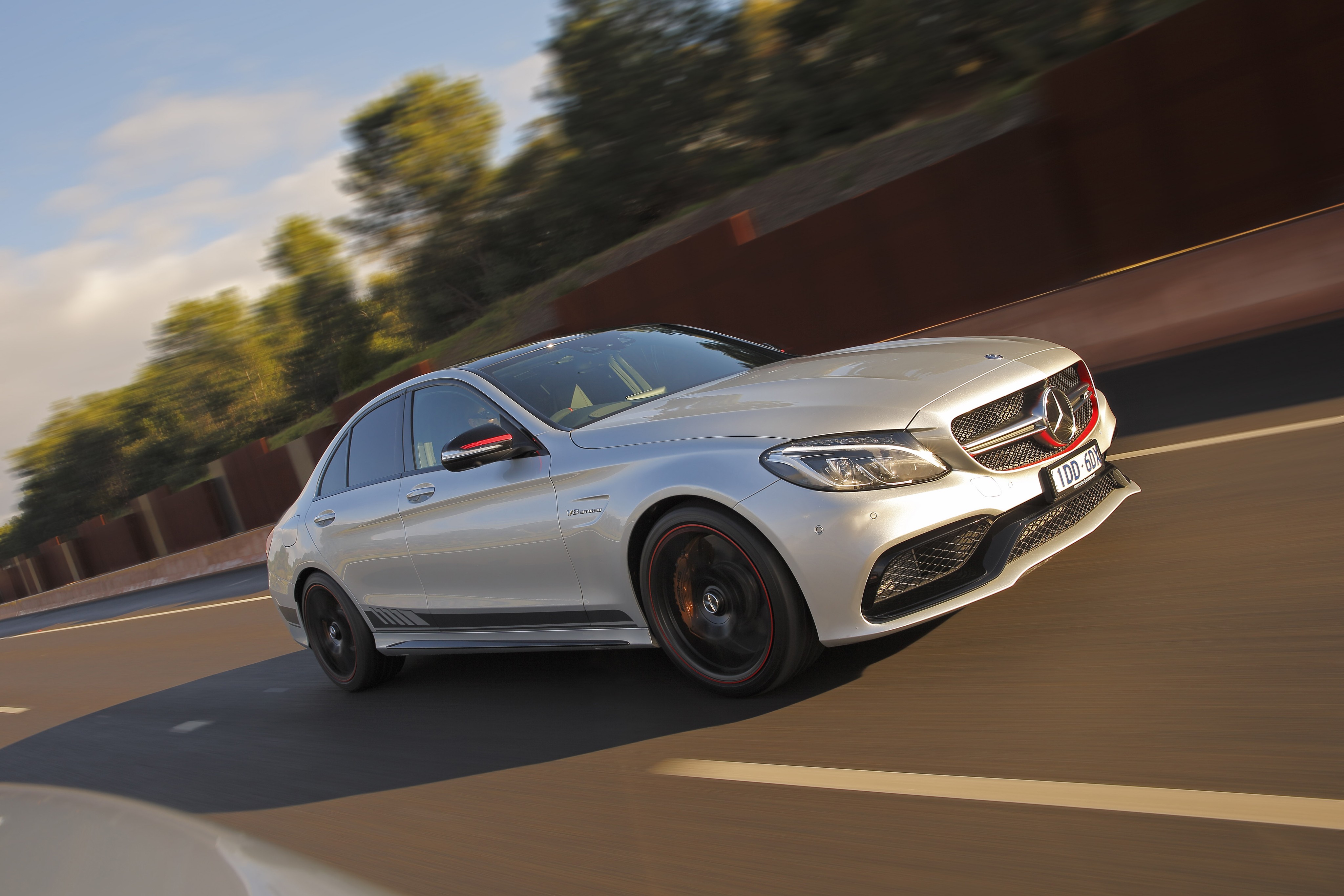 Mercedes-Amg C-Class photo 26