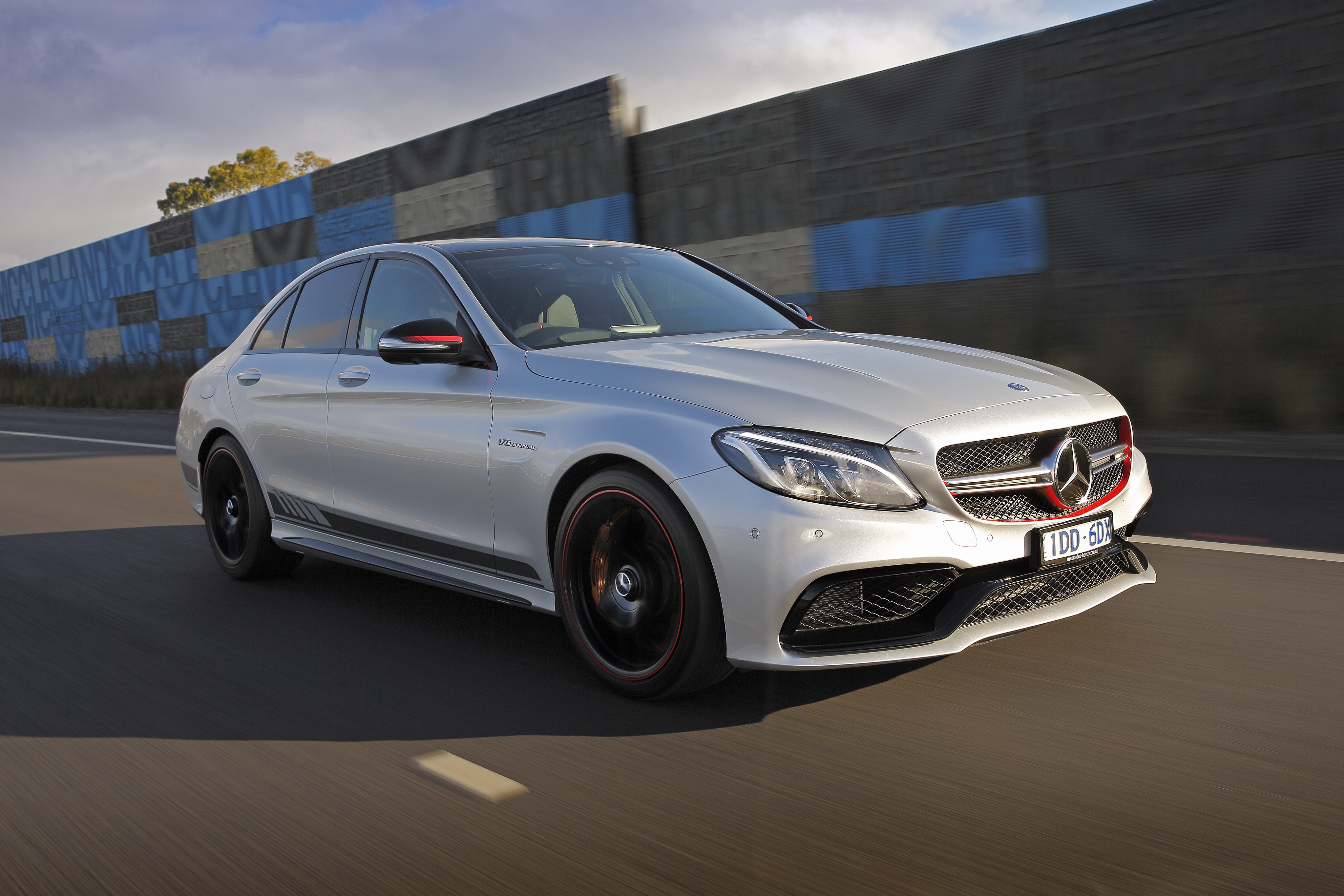Mercedes-Amg C-Class photo 27