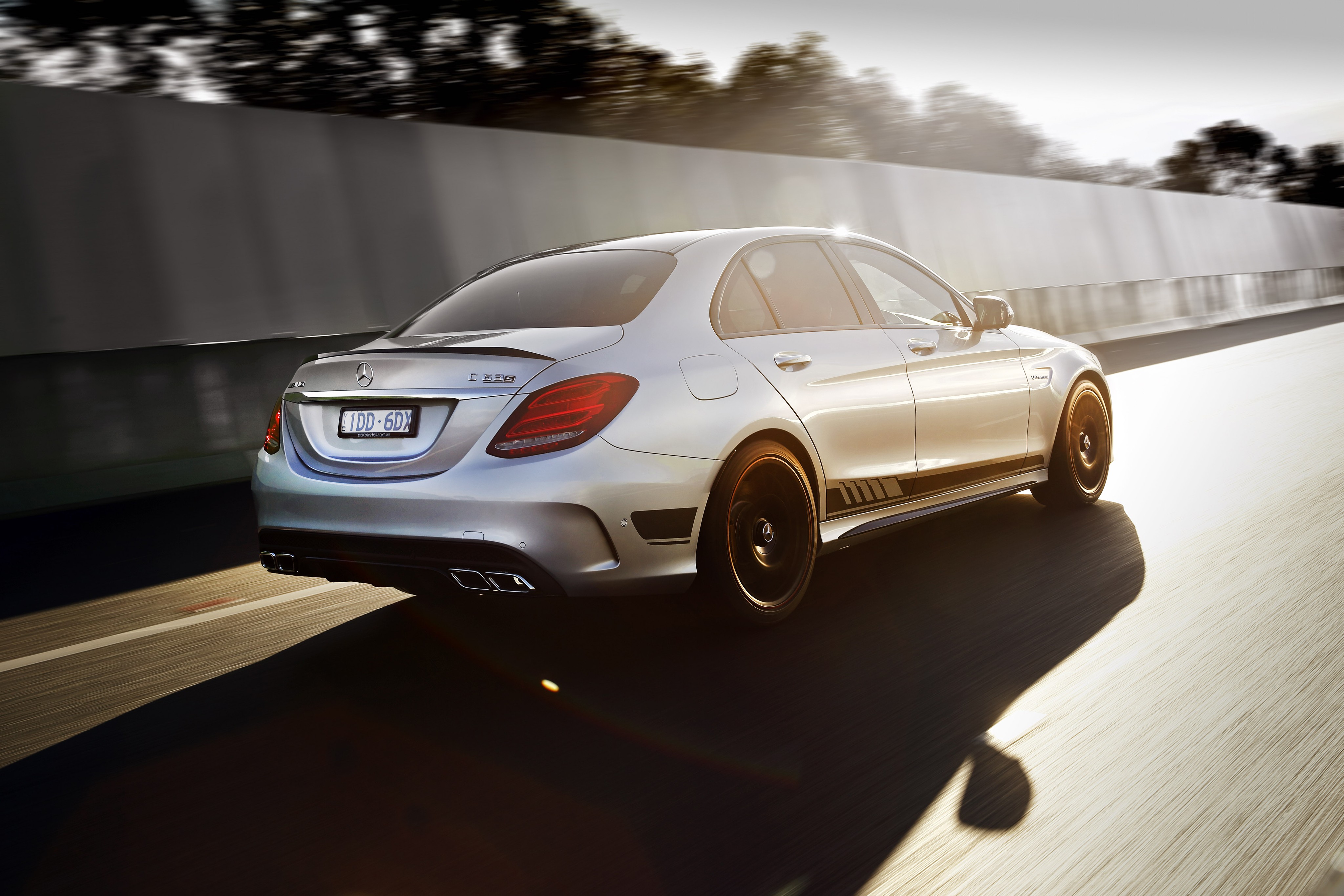 Mercedes-Amg C-Class photo 32