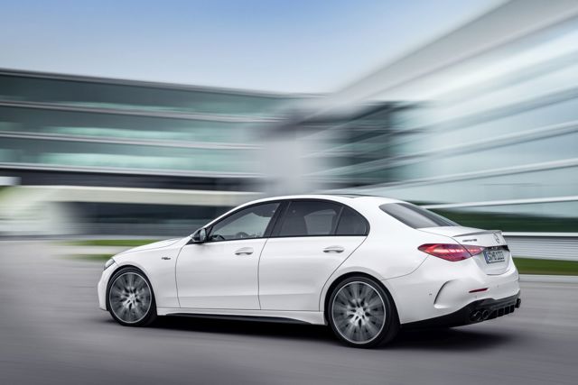 Mercedes-Amg C-Class photo 9