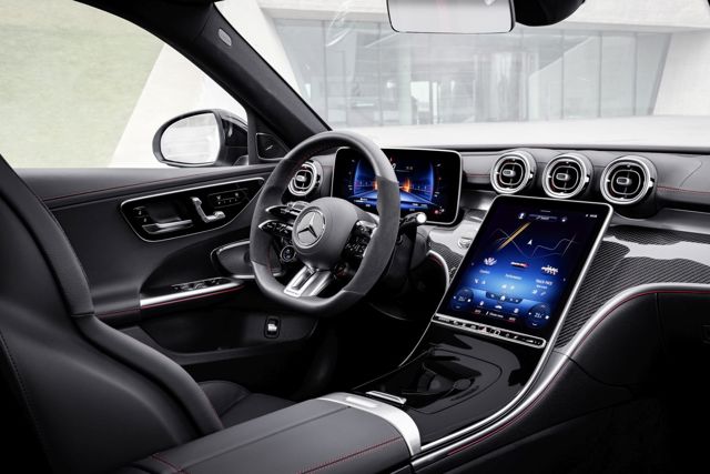 Mercedes-Amg C-Class photo 28