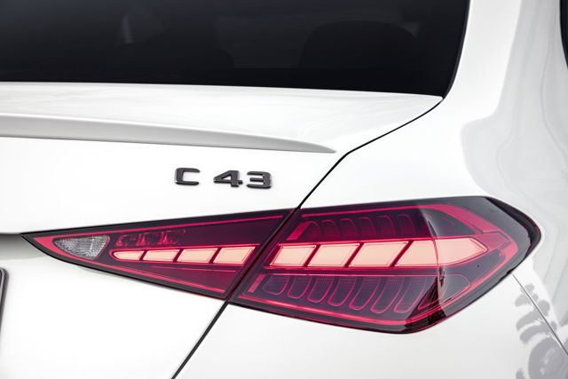 Mercedes-Amg C-Class photo 21