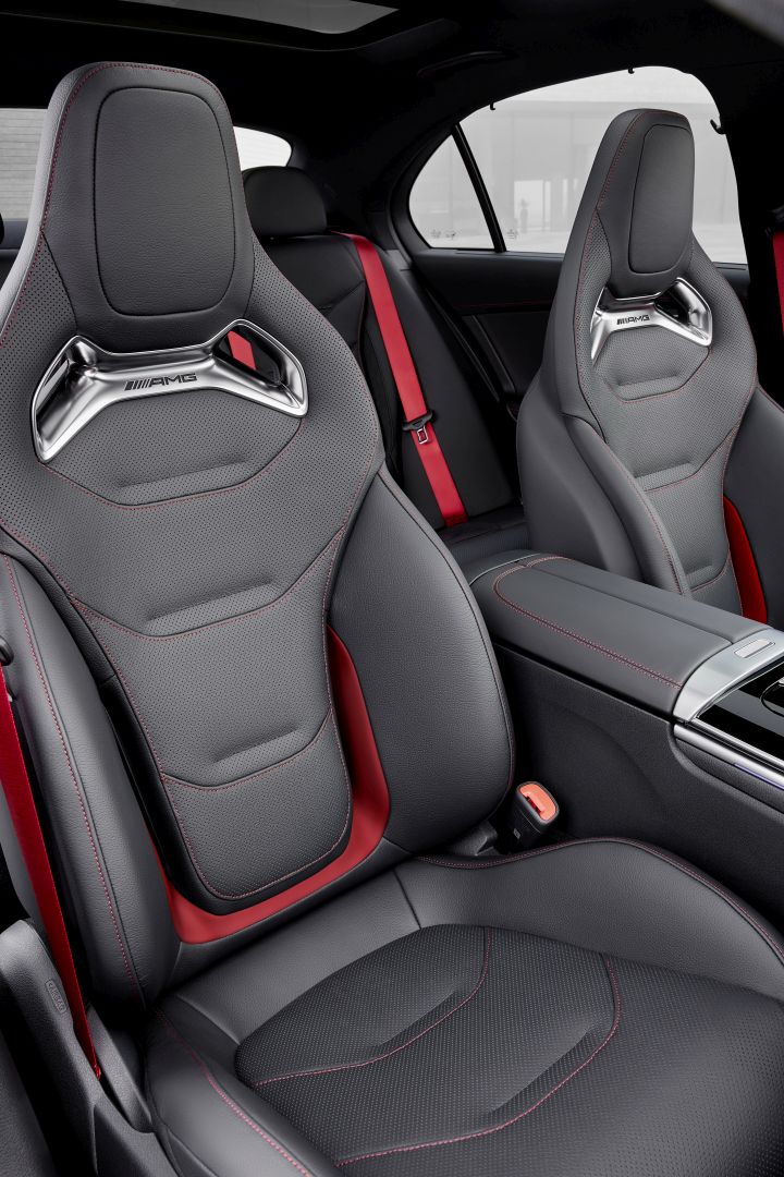 Mercedes-Amg C-Class photo 31