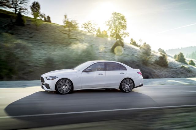 Mercedes-Amg C-Class photo 2