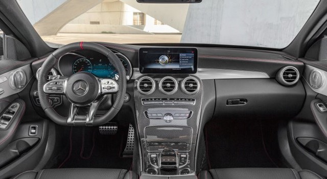 Mercedes-Amg C-Class photo 26