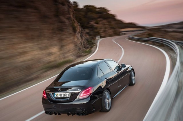 Mercedes-Amg C-Class photo 13