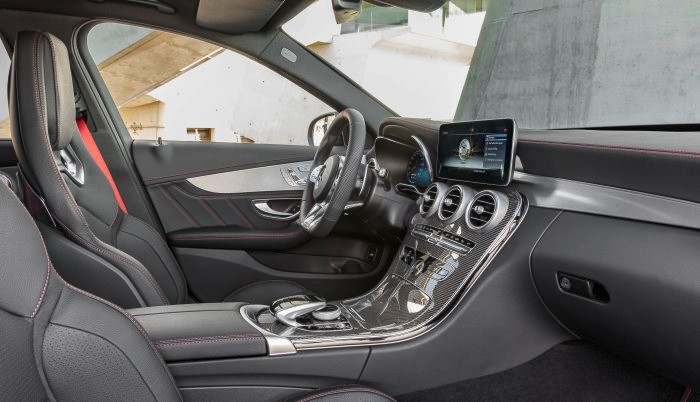 Mercedes-Amg C-Class photo 27