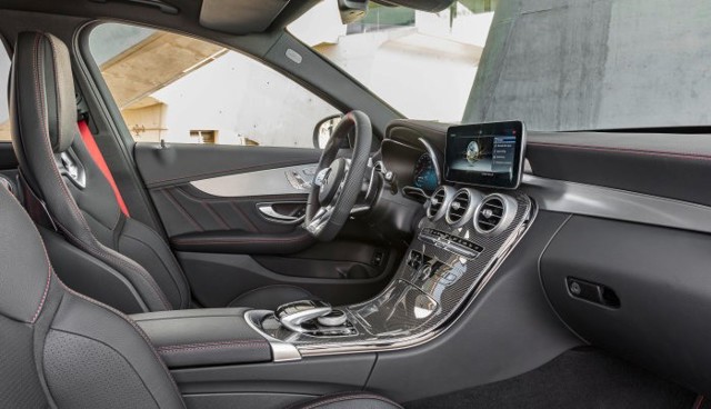 Mercedes-Amg C-Class photo 27