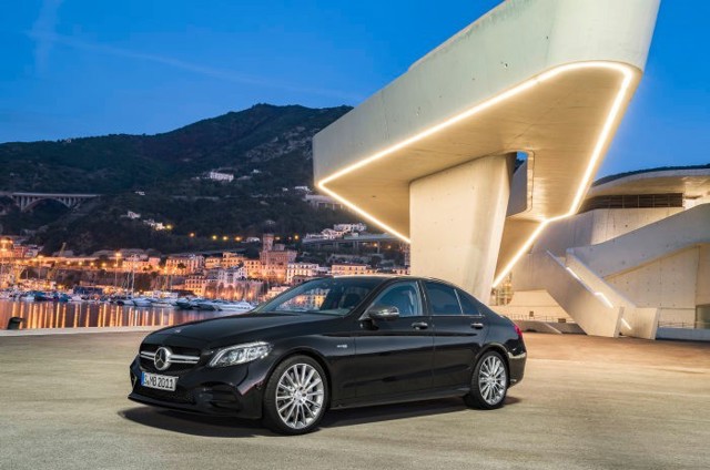Mercedes-Amg C-Class photo 25
