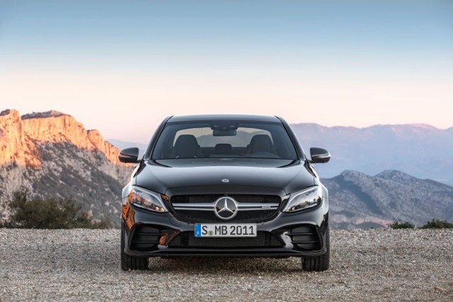 Mercedes-Amg C-Class photo 3