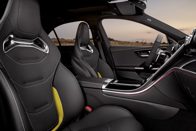 Mercedes-Amg C-Class photo 35