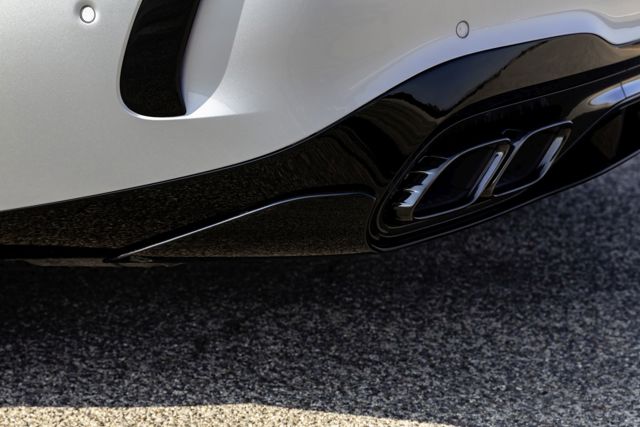 Mercedes-Amg C-Class photo 21
