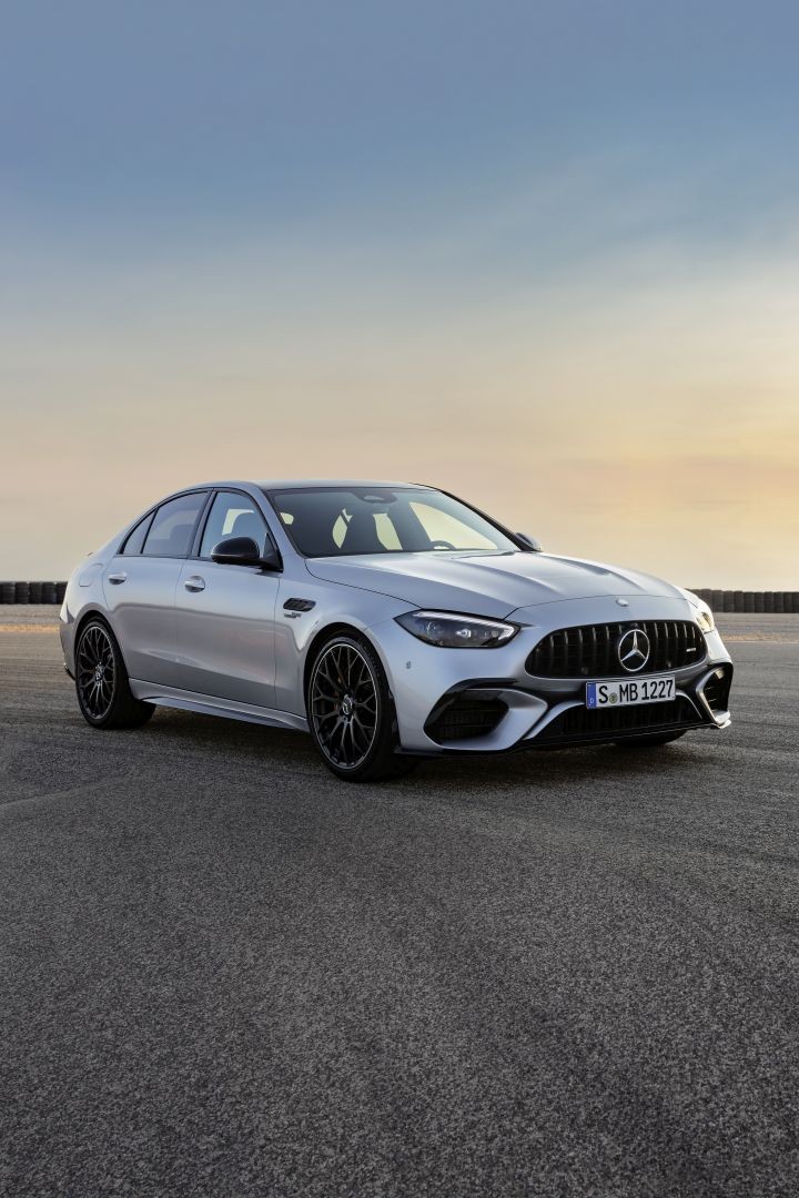 Mercedes-Amg C-Class photo 34