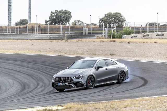 Mercedes-Amg Cla-Class photo 10