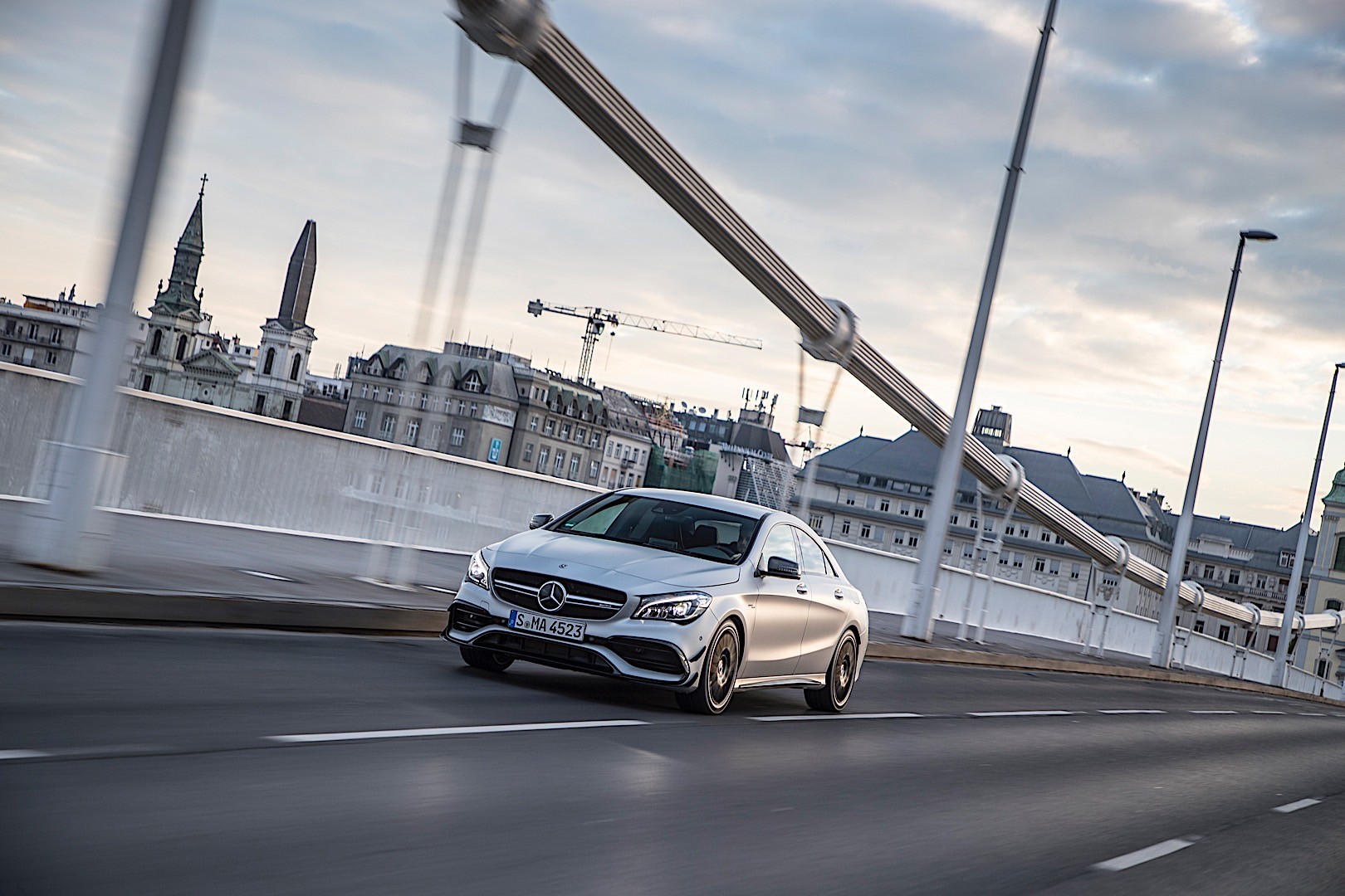 Mercedes-Amg Cla-Class photo 4