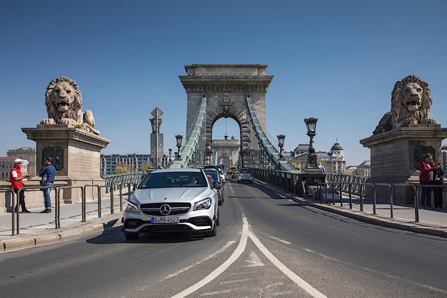 Mercedes-Amg Cla-Class photo 12