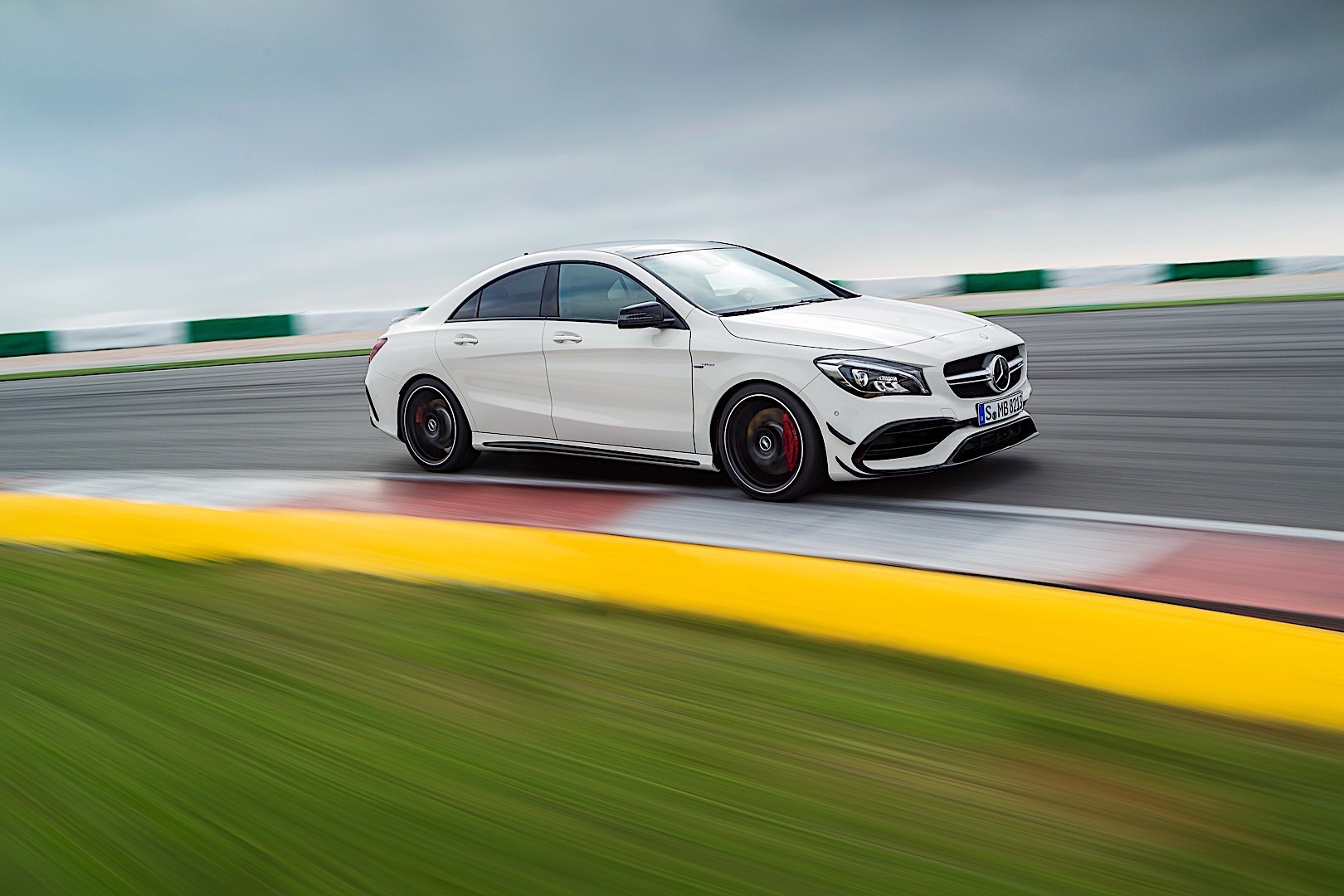 Mercedes-Amg Cla-Class photo 17