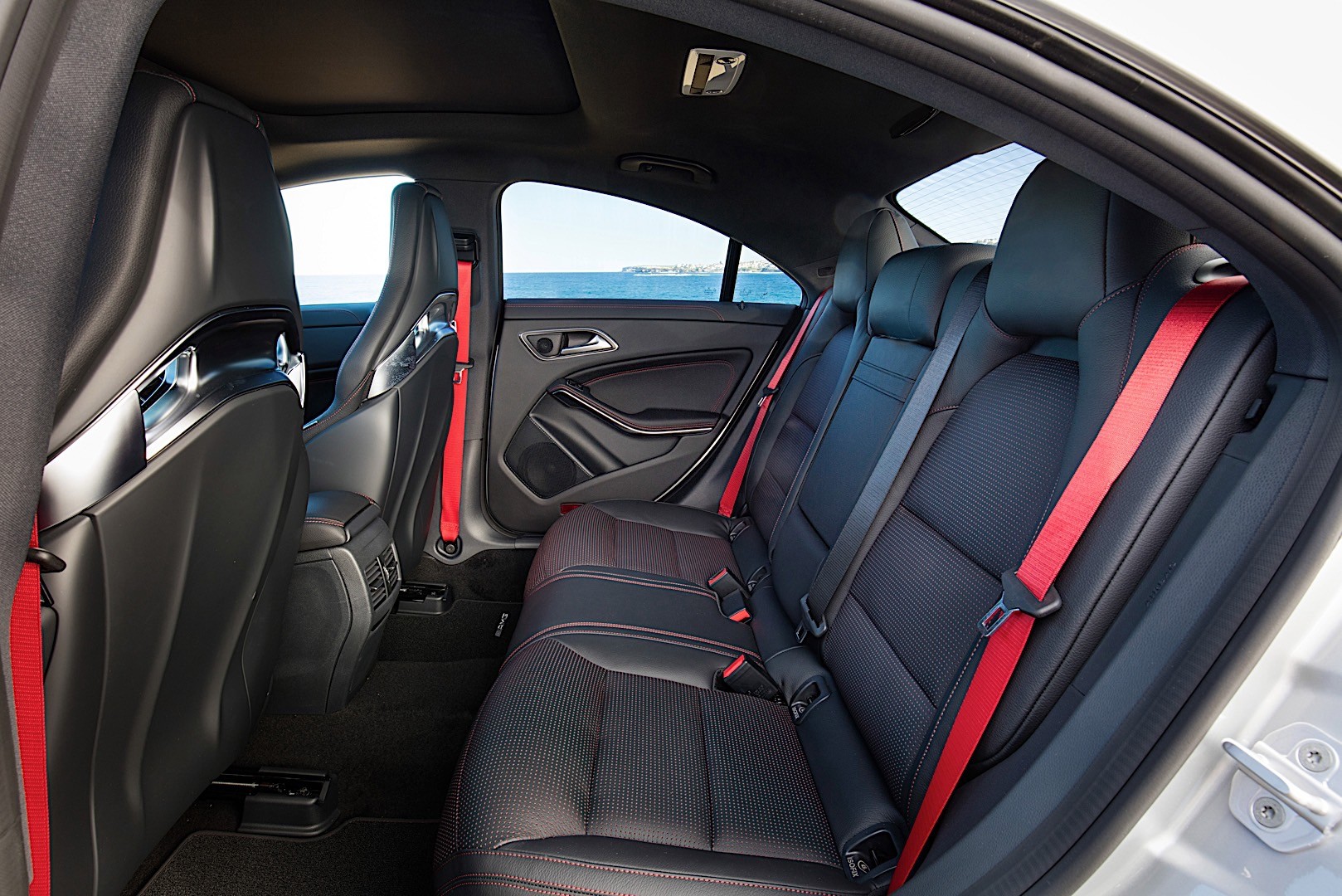 Mercedes-Amg Cla-Class photo 32